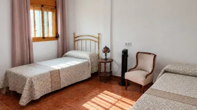 Chalet in Chiva photo 32