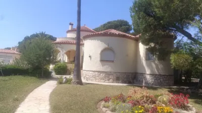 Chalet in Camping Nàutic photo 7
