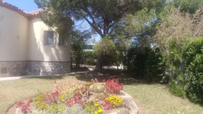Chalet in Camping Nàutic photo 9