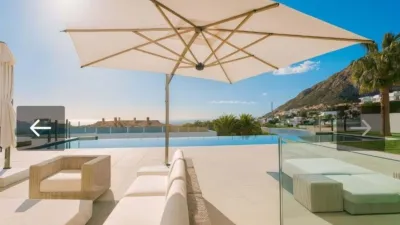 Villa in Golf Bahía Urbanization photo 3