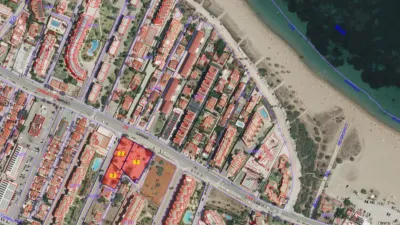 Terreno en venta en Les Marines - Més