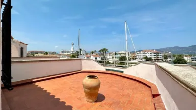 Townhouse in Empuriabrava photo 26