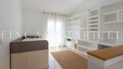 Townhouse in Els Molins-Poble Sec-Pins Vens photo 29