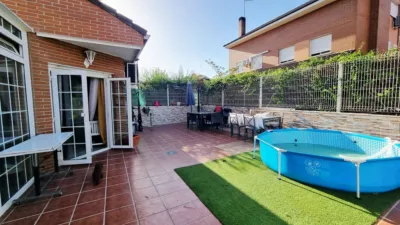 Chalet in Torrejón de la Calzada photo 17