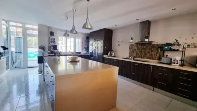 Chalet in Torrejón de la Calzada photo 6