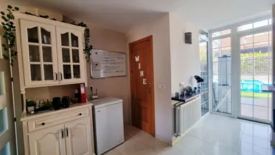 Chalet in Torrejón de la Calzada photo 8