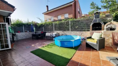 Chalet in Torrejón de la Calzada photo 18