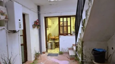 House in the Centre photo 12