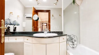 Piso en venta en Anaka-San Miguel-El Pinar, Anaka-San Miguel-El Pinar (Irun) de 537.900 €