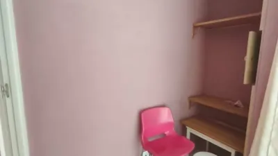 Local comercial en alquiler en Catro Camiños-A Gaiteira - Més