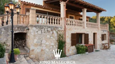 Chalet in Alaró photo 2