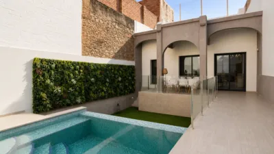 Terraced house in Eixample-Horta Capallera photo 14