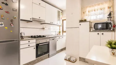 Apartment in A Coruña, Cidade Escolar, O Peruleiro - Vista 6