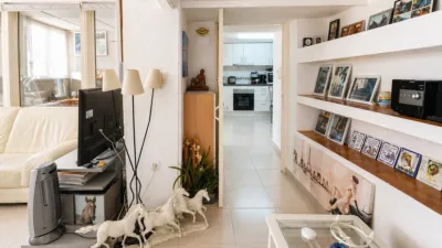 Apartment in Port Esportiu-Canyelles-Puig Rom photo 8