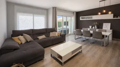 Terraced house in Palau-Saverdera photo 7