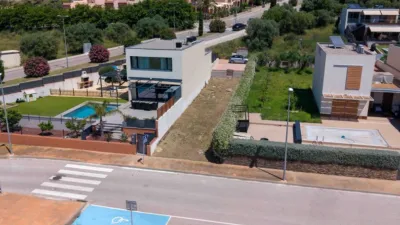 Townhouse in Palau-Saverdera photo 10