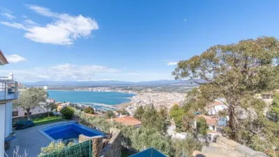 Chalet in Port Esportiu-Canyelles-Puig Rom photo 44