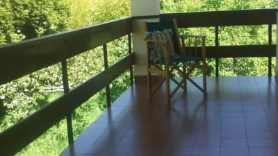 Casa – Bergondo, Costa de Ouces - Más