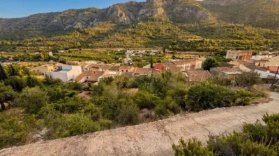 Terreno en venta en Carrer de les Escoles - Vista 4
