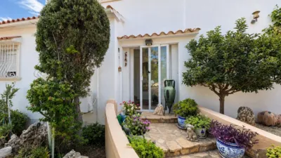 Chalet in Cala Advocat-Baladrar photo 5