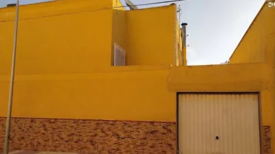 Duplex in Town Centre photo 3