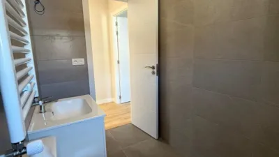 Flat in Amorebieta photo 12
