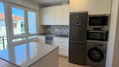 Flat in Amorebieta photo 2