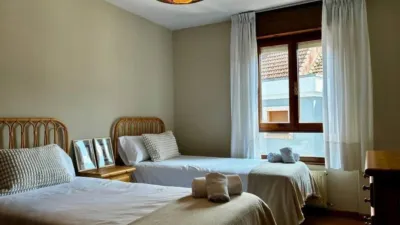Apartment on Calzada de Ponga Street, 14 photo 5