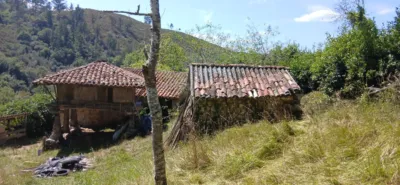 Rustic finca on Calle Triongo, No. 18 photo 4