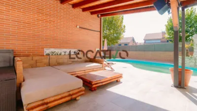 Chalet in Urban Core photo 50