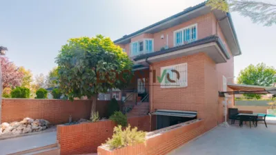 Chalet in Urban Core photo 45