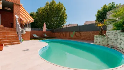 Chalet in Urban Core photo 57