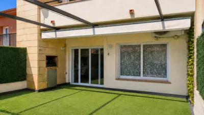 Terraced house in Palau-Saverdera photo 3