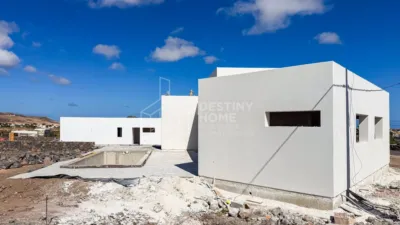 Villa in Lajares photo 8