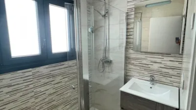 Duplex at Calle de Colombia, No. 4 photo 38