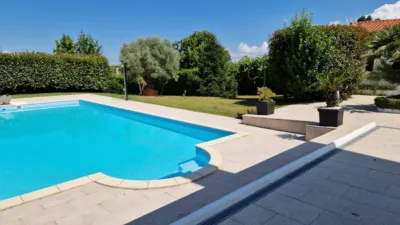Chalet in Dorneda photo 5