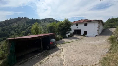 Rustic farm in Ataun photo 10