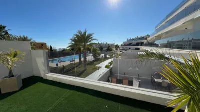 Dúplex en Urbanización Golf Bahía photo 6