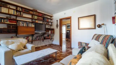 Apartment in Centro-Zona calle Castillo photo 3