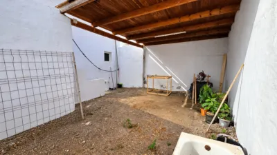 House in Triquivijate photo 31