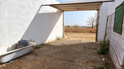 House in Triquivijate photo 32
