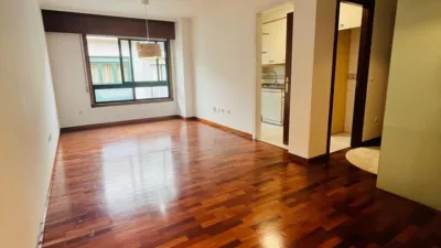Apartment in Elviña-Barrio Flores-Matogrande-Someso photo 9