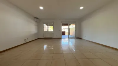 Townhouse in Perales del Río photo 2