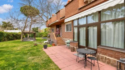 Chalet in Las Lomas photo 24