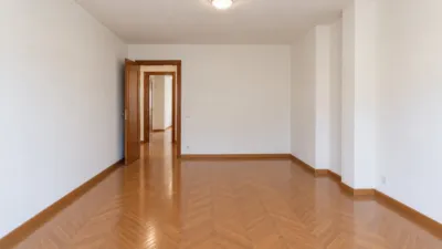 Apartment on Calle Marco de Corera, No. 4 photo 3