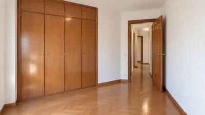Apartment on Calle Marco de Corera, No. 4 photo 2