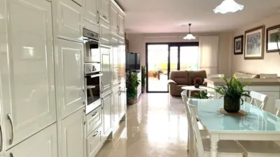 House in the Centre photo 10