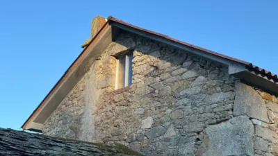 Chalet en venta en Monfero, Monfero de 95.000 €