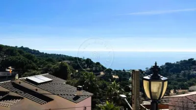 Chalet in Canyelles-La Montgoda photo 4