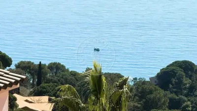 Chalet in Canyelles-La Montgoda photo 5